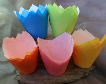 25, 50 oder 100 Muffin Tulip Wrapper, Tulpenform, Bunt, 16x16 cm