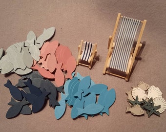 Miniatures, deck chair, wooden scattered fish, deck chair, wooden scattered shell, starfish, fish, maritime, sand castle, suitcase,