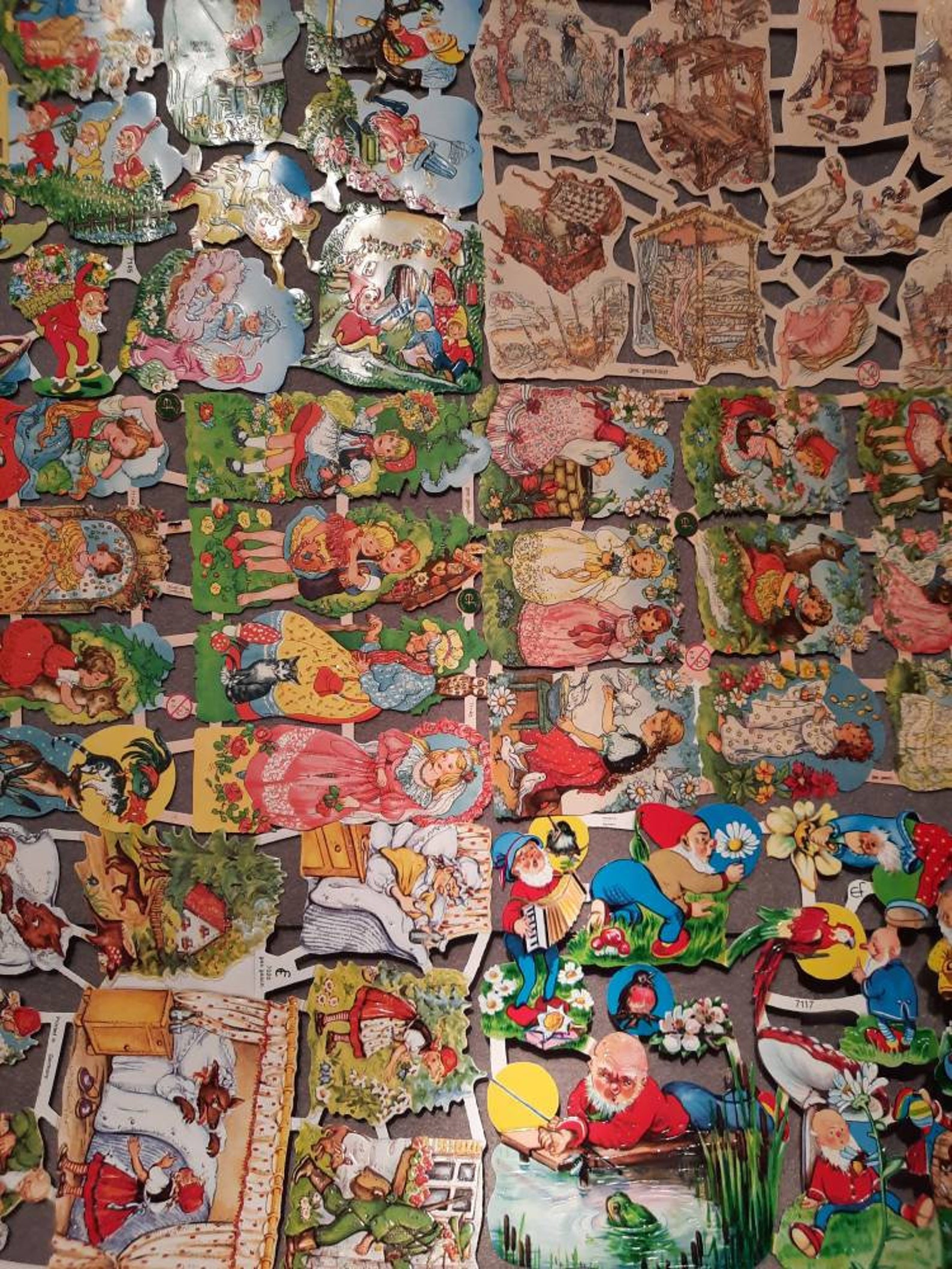 Glossy pictures Poetry Nostalgia, dwarfs, fairy tales, 7 different motifs with and without glitter 7265, 7145, 7142, 7117, 7114, 7020 Ernst Freihoff
