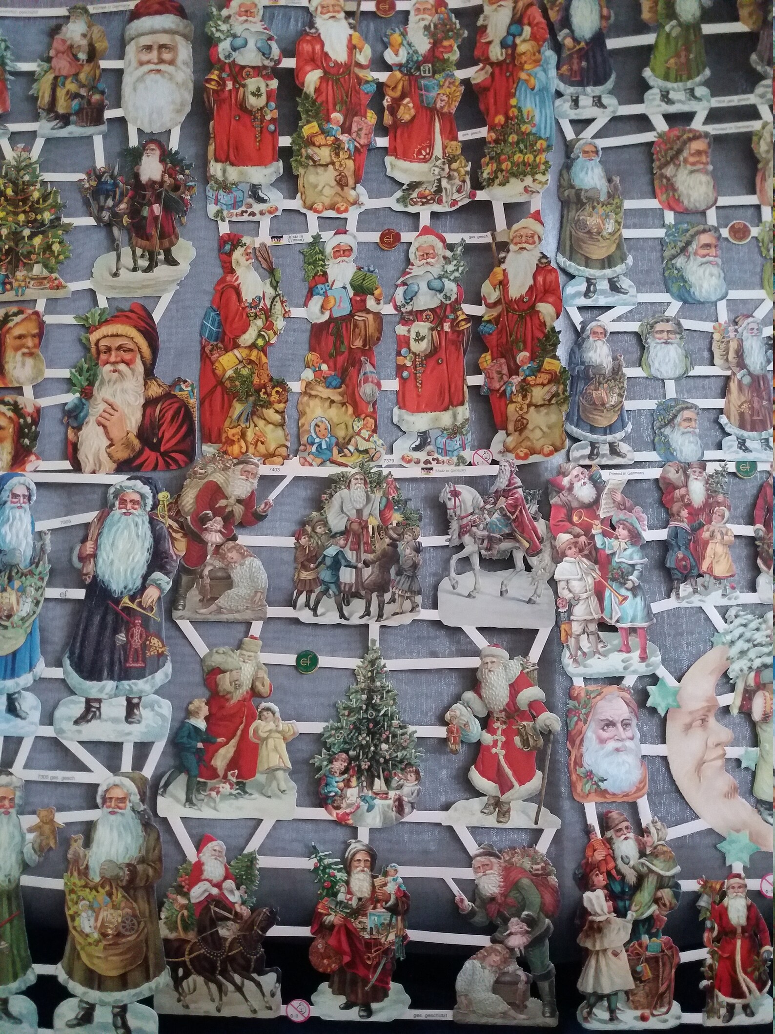 Glossy pictures Poetry Nostalgia Santa Claus, 9 various. Christmas motifs with and without glitter 7314, 7403, 7379, 7304, 7305, 7285 Freihoff