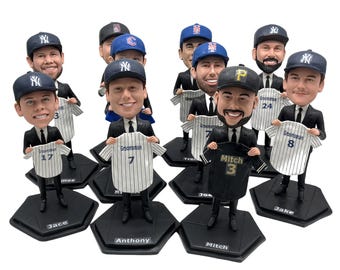 Groomsmen Gifts Made From Photo, 1-20 Baseball Team Groomsman Bobble heads holding their own baseball jersey, Custom Best Man Gifts GM2847