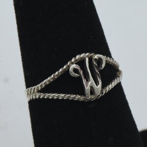 Vintage Sterling Silver "W" Monogram Ring - Size 5.75