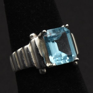 Vintage Blue Topaz Sterling Silver Ring - Size 5.75