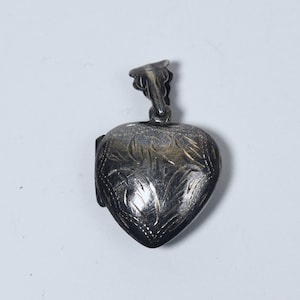 Vintage Engraved Design Sterling Silver Heart Locket Pendant