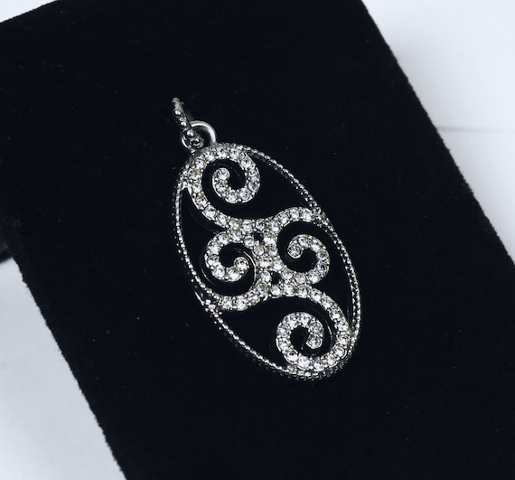 Pendentif En Argent Sterling Avec Strass - Occasion - Usure Du Temps Visible