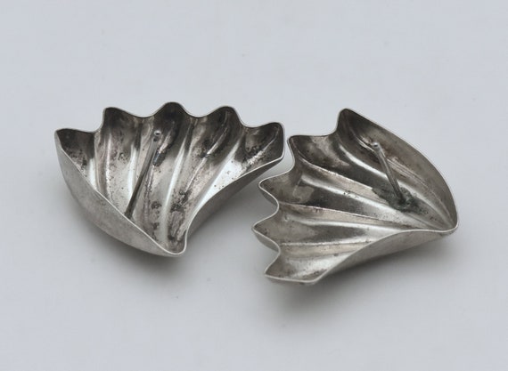 Vintage Sterling Silver Scallop Earrings - image 7