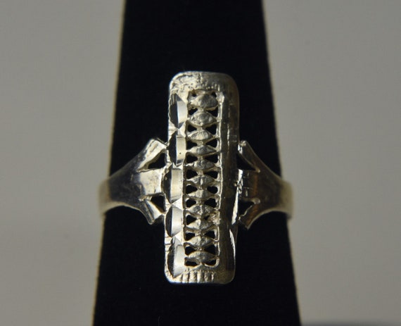 Sterling Silver Pierced Rectangular Design Ring - image 2