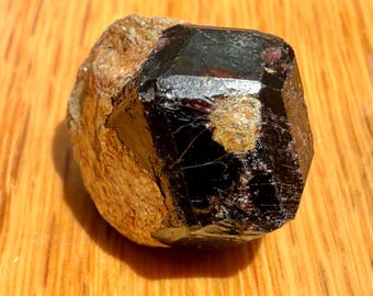 Almandine-granaatkristal met mica - Afghanistan