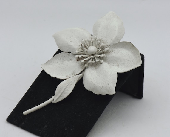 Vintage White Painted Metal Flower Brooch - image 1