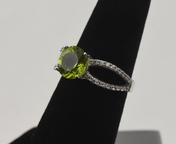 Sterling Silver Light Green Crystal Ring - Size 5 - image 2