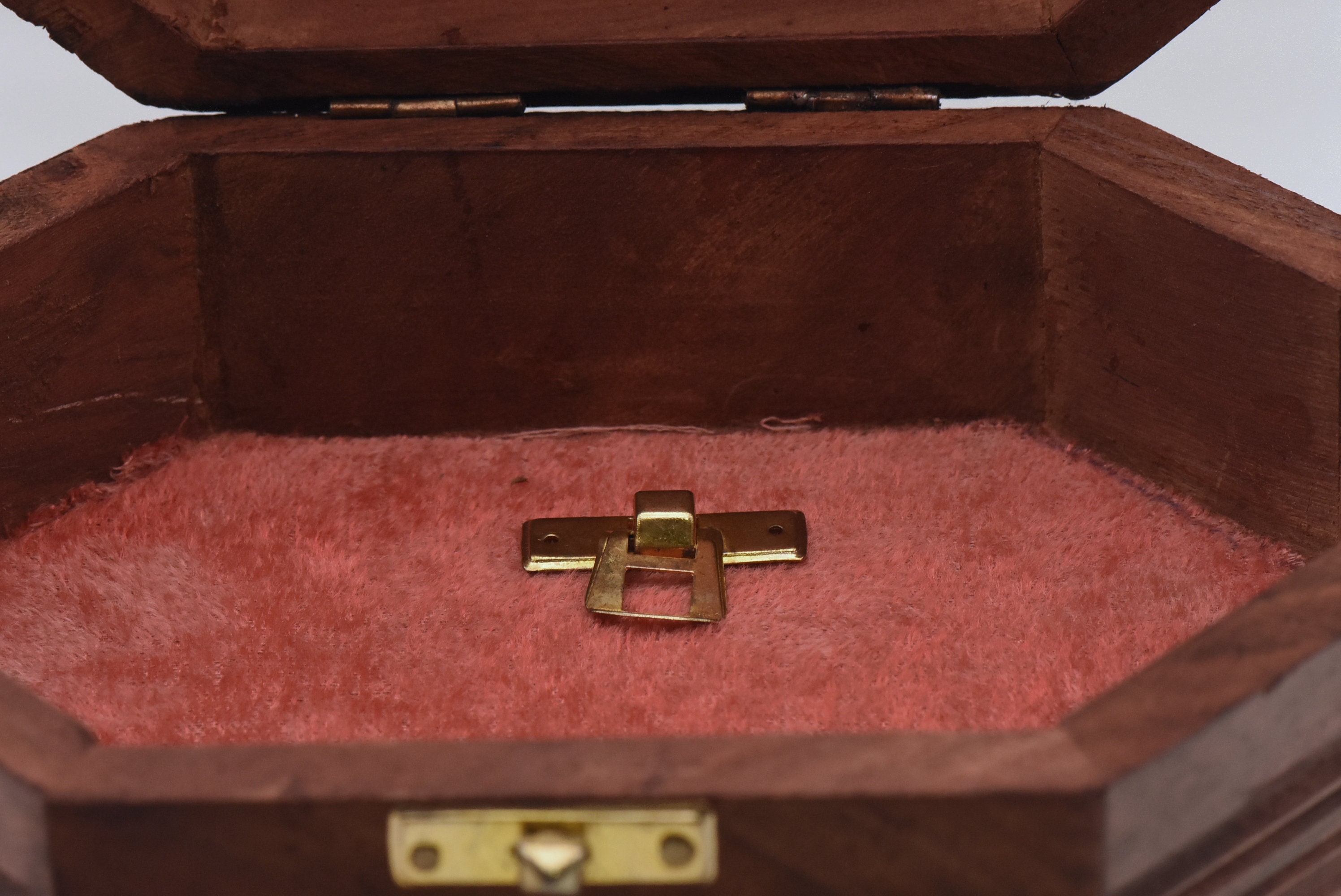 Ancienne Boîte à Bijoux En Bois Et Laiton Artisanale Vintage - Très Bon état