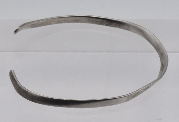 Vintage Sterling Silver Cuff Bent Design Bracelet - image 9