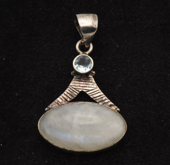 Vintage Rainbow Moonstone Pendant - image 5