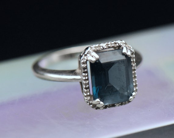 Vintage Blue Topaz and Diamonds Sterling Silver R… - image 7