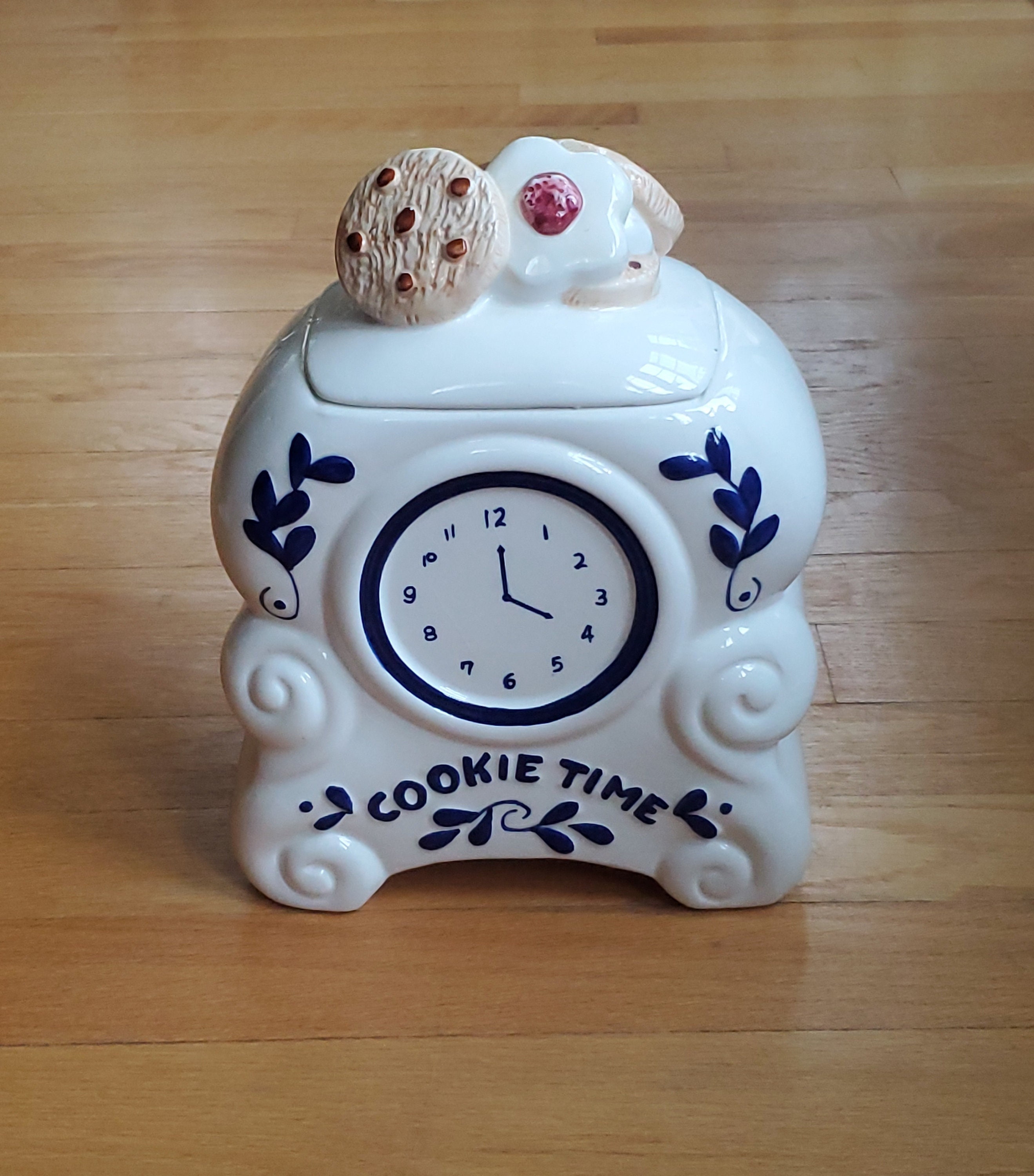 Macy's Vintage Ceramic cookie Time Cookies Jar 