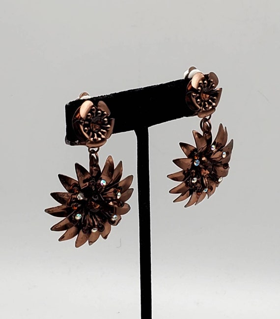 Vintage Copper Floral Clip On Dangle Earrings - image 4