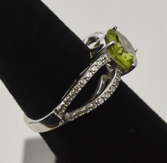 Sterling Silver Light Green Crystal Ring - Size 5 - image 5