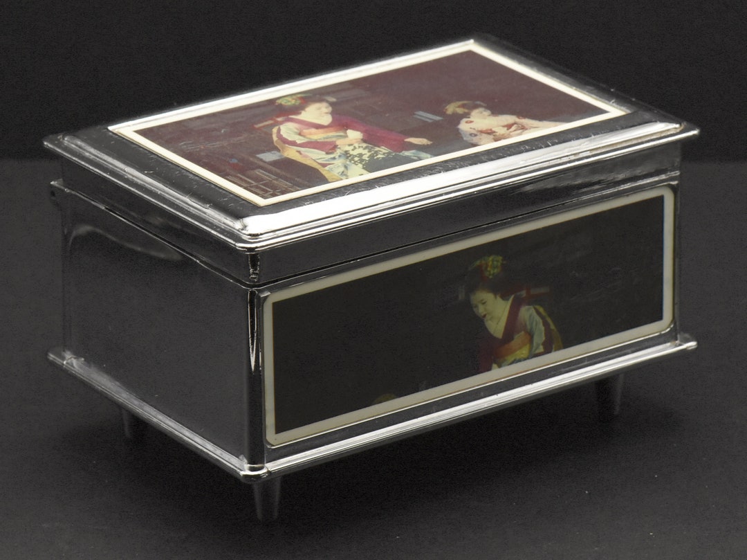 洋楽 QUEEN GEISHA BOYS 1976 JAPAN TOUR BOX QUEEN GEISHA BOYS 1976 JAPAN TOUR BOX