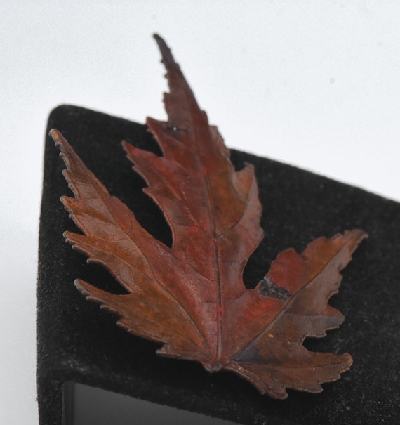 Vintage Copper Enameled Maple Leaf Brooch/Pendant - image 3