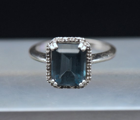 Vintage Blue Topaz and Diamonds Sterling Silver R… - image 5