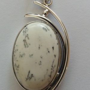 Pendant SILVER WITH Howlit image 1