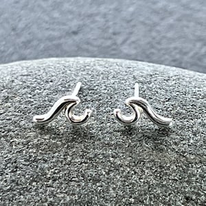 Ebb and flow ear studs waves 925 sterling silver, jewelry from the island of Borkum, Nordlust, maritime earrings ebb and flow®