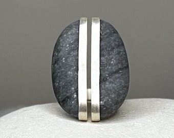 Ebb and flow silver ring pebble stone natural gray marbled #57 - twin ring silver pebble Baltic Sea North Sea from ebbe und flut®