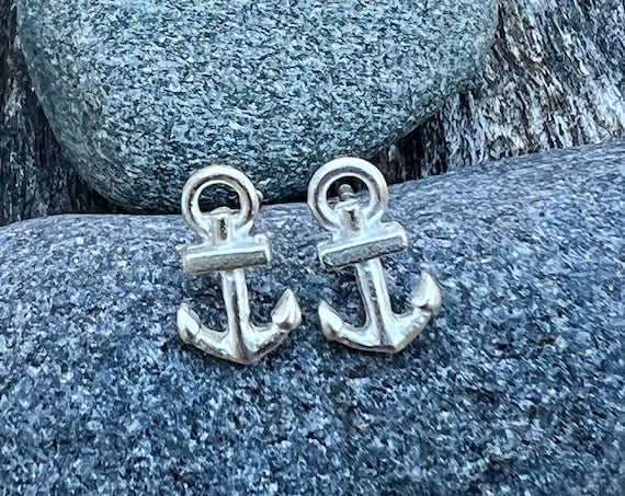 Ear studs anchor matt silver plated - small maritime studs from ebb and flow®