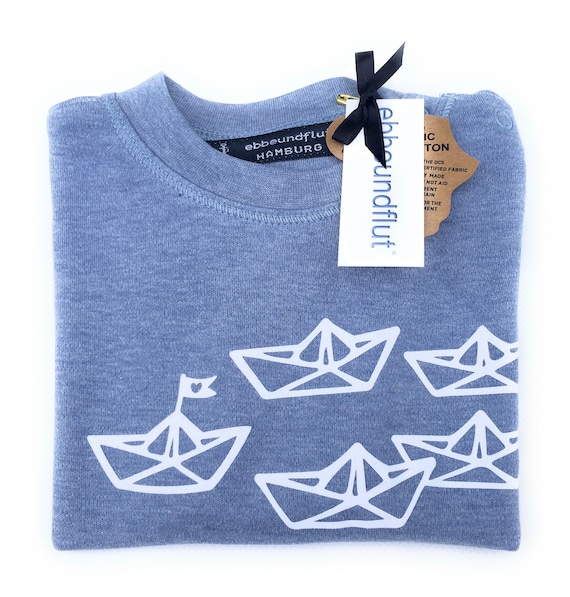 Ebb and Flow Baby Shirt Paper Boat Maritime Baby Gift for Birth by ebbe und flut®