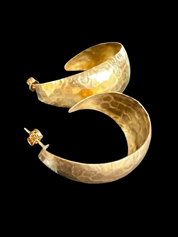 Ebb and Flow Hoop Earrings Baltic Sea 22 K matte gold-plated - Hoop Earrings Baltic Sea Gold large