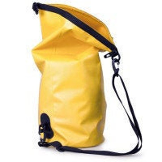 Duffel bag "Friesennerz" ebbe und flut - yellow - waterproof bag, 35 l capacity, large duffel bag from ebbe und flut®