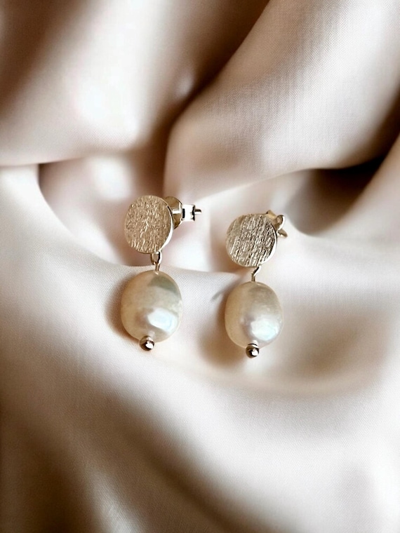 Ebb and Flow Pearl Earrings North Sea - Silver earrings with real pearls, bride, bridal jewelry, wedding, ebbe und flut®