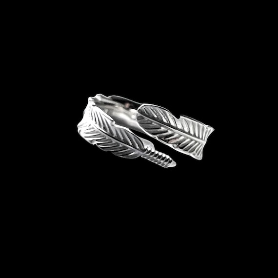 Ebb and Flow Feather Ring - Open Feather Ring in Rhodium-Plated Silver - Minimalist Nature Jewelry - Gift for Her