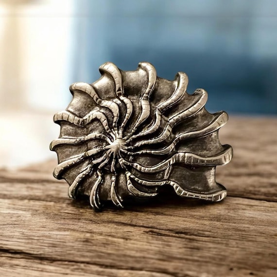 Ebb and Flow Belt Buckle Fantasy Shell Silver - Modern Design Accessory, Statement Buckle for Interchangeable Belts with 4 cm Width