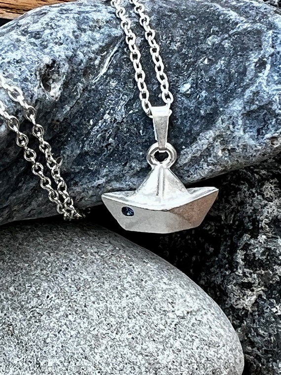 Ebb and flow necklace paper boat - maritime paper boat necklace stone dark blue ebbe und flut®