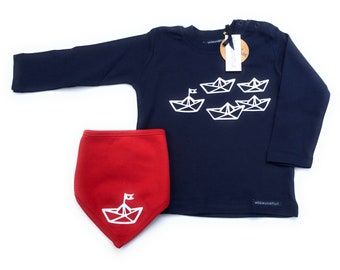 Ebbe und Flut Baby Set "Papierschiffchen" - Langarmshirt und Halstuch blau/rot - Fair Trade & Organic - Baby Geschenk, ebbe und flut®