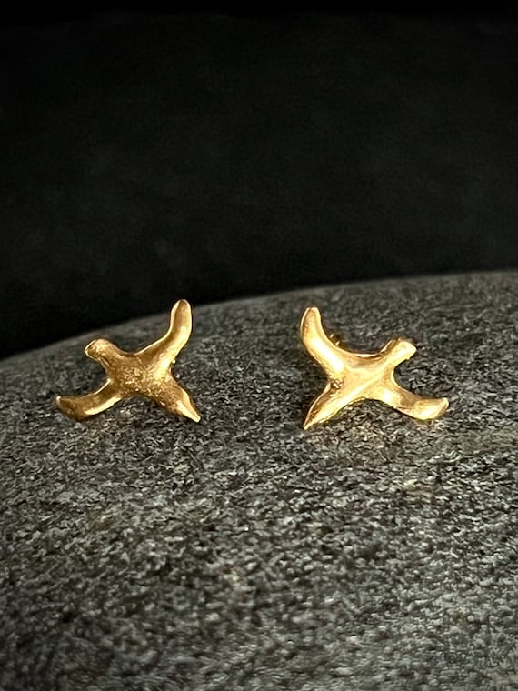 Ebbe und Flut Seagull Stud Earrings Matt Gold Plated - maritime earrings by ebbe und flut®