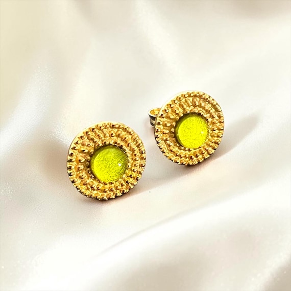 Ostseegold Aurelia green stud earrings - 22K gold-plated stud earrings with green glass stone - Maritime jewelry art - handmade