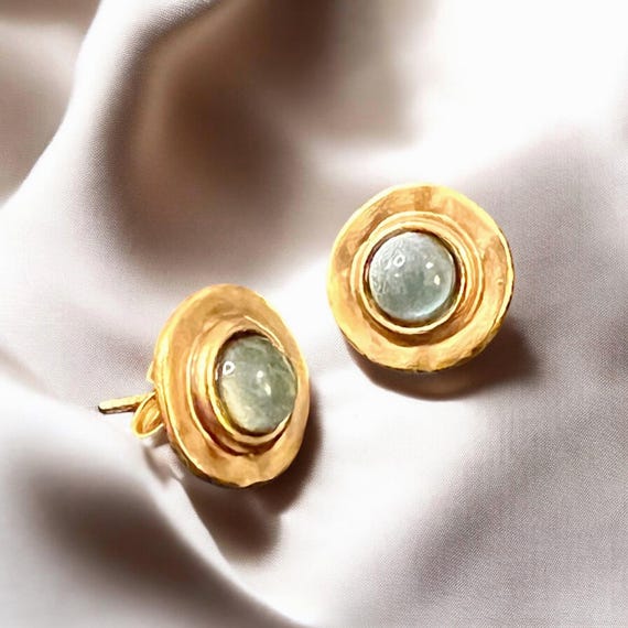 Ebb and Flow Baltic Gold Blue Earrings - Round 22 K matte gold-plated with blue glass stone and silver leaf - Earrings by ebbe und flut®