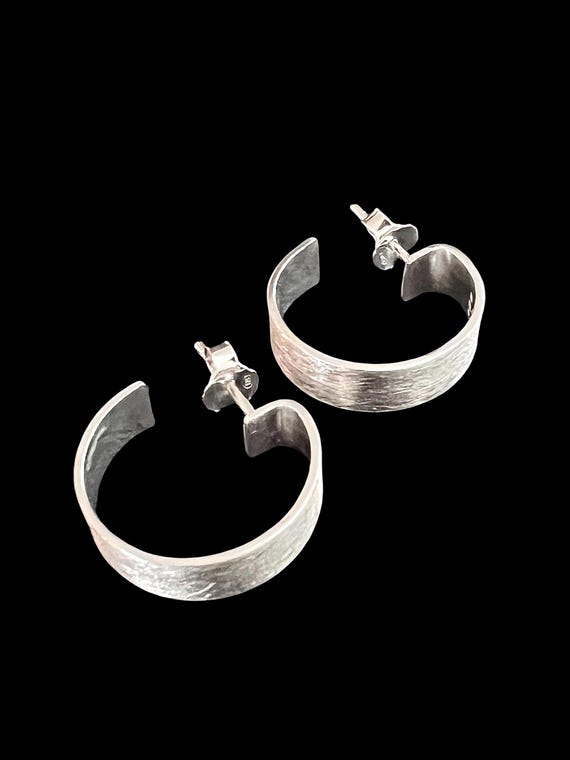 Ebb and Flow Silver Hoop Earrings, Ice Matte - Small Hoop Earrings 18 mm, 925 Silver Brushed