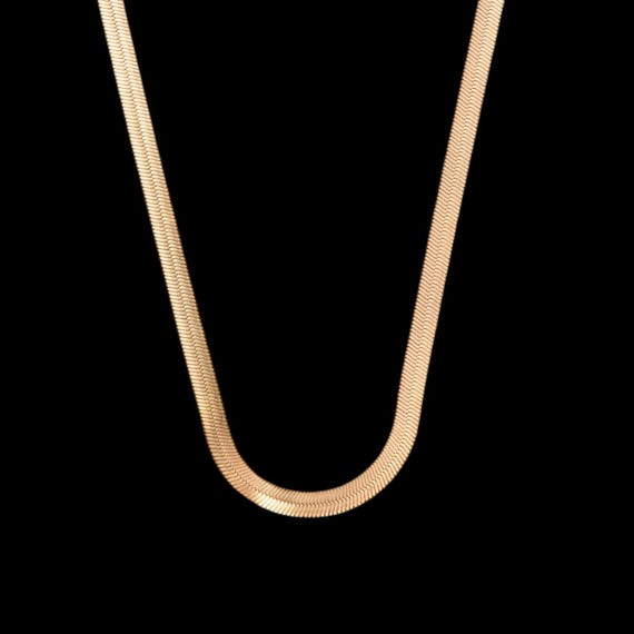 Goldene Schlangenkette Caroline  - Herringbone Kette - elegante flache Halskette - minimalisitische Damenkette - Geschenk für Frauen