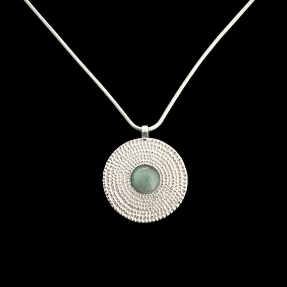 Ebb and Flow Necklace North Sea Silver Maris evenit - Silver-plated snake necklace with round pendant, glass stone with silver leaf