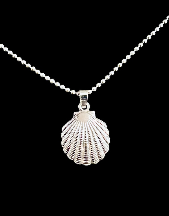 Ebb and flow necklace scallop made of silver - knot necklace shell delicate made of 925 sterling silver