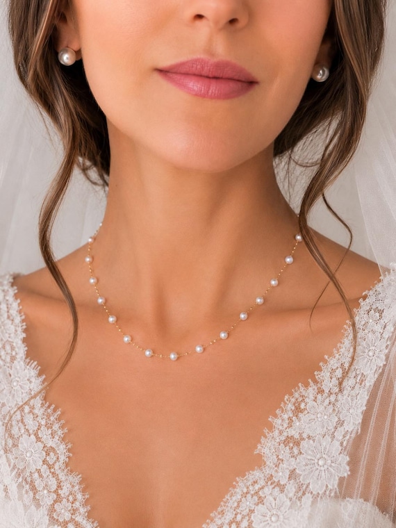 Pearl Necklace Sea Shimmer - Delicate Elegance - Necklace made of gold-plated silver with genuine freshwater pearls