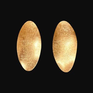 Ebbe und Flut Ohrstecker Welle 22K matt vergoldet - große Ohrringe gold, Statement Ohrringe