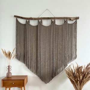 Extra stor minimalistisk makraméväggbonad, stor brun makraméväggbonad, makramébakgrund, makramésänggavel, boho makraméväggdekor