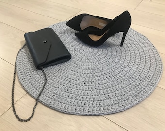 Gray circle rug Crochet round rug  Round rug Door rug Round carpet Small area rug Living room rug Bedroom rug Crochet carpet Kids gray mat