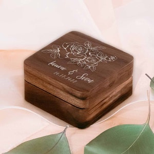 Roses en boîte à bagues | Boîte à alliances | Boîte à bagues personnalisée | Fiançailles | bureau d&#39;état civil | Rangement l Cérémonie de mariage l Idée cadeau | Fleurs