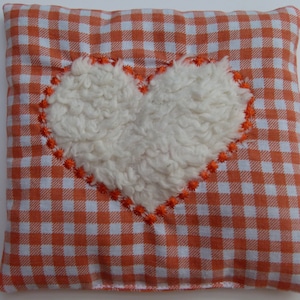 Heat Cushion Appli Heart Grape Seeds
