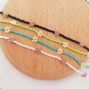 Handmade Beaded Choker Necklace with Miyuki Beads - Daisy Collection